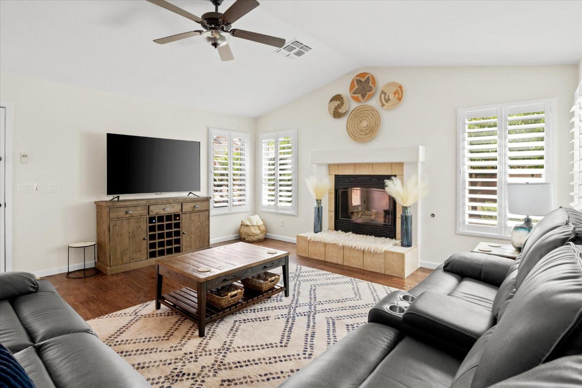 Cobblestone Corner Villa Gilbert Exterior photo